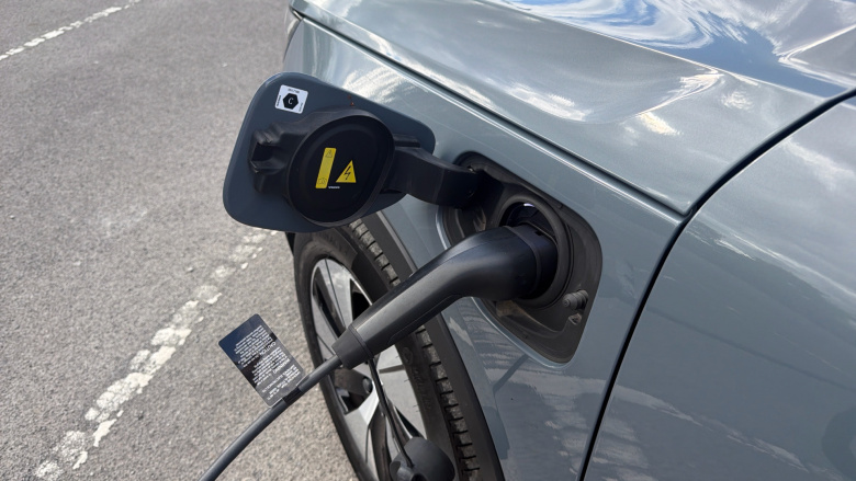 Volvo Xc40 1.5 T4 Recharge PHEV Plus Dark 5dr Auto Estate